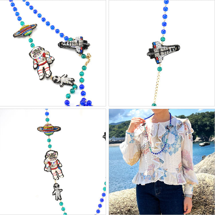 刺繍 ネックレス Astronaut cat and alien  NEK2902 メール便 送料無料 タマオワールド ビーズ ネコ 宇宙人 刺繍 軽い 印象的